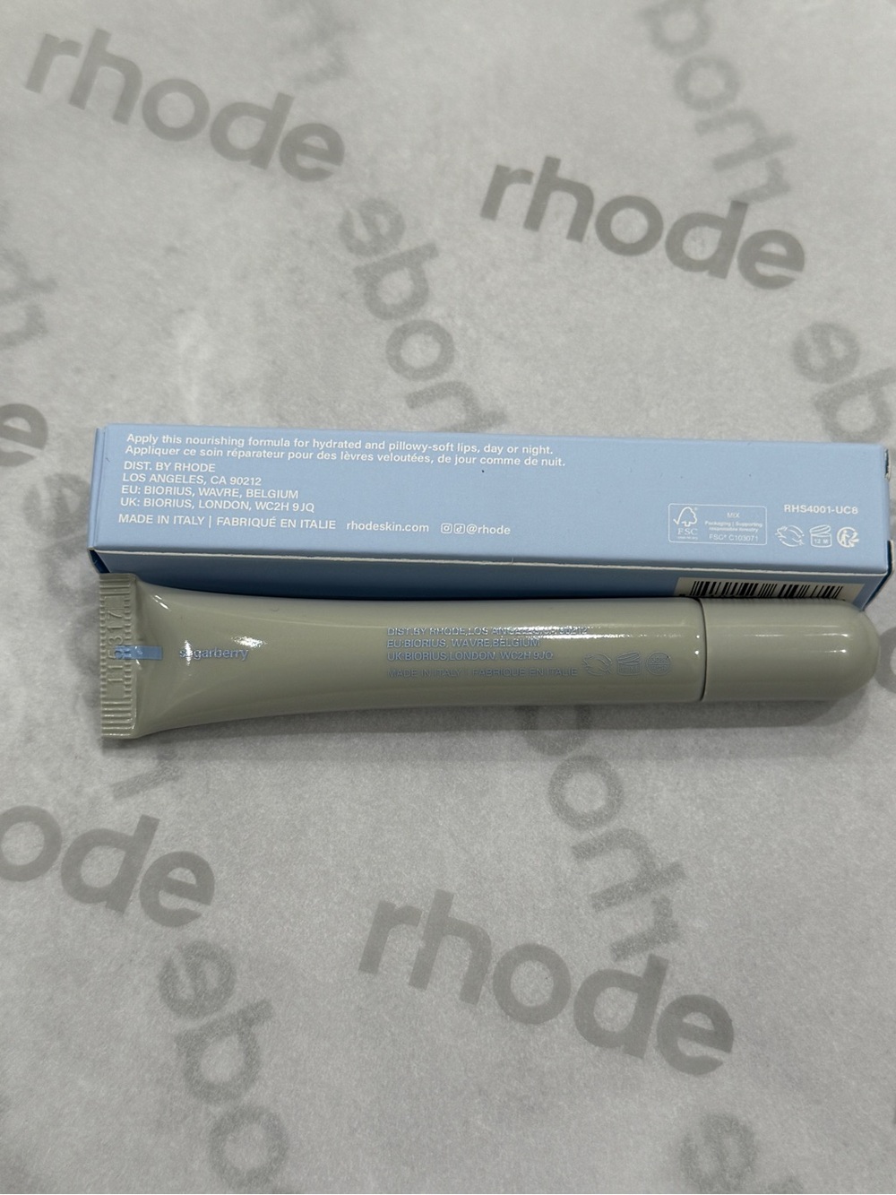 Rhode Bundle CARAMELIZED BANANA AND SUGARBERRY LIP TREATMENTS - Picture 8 of 11